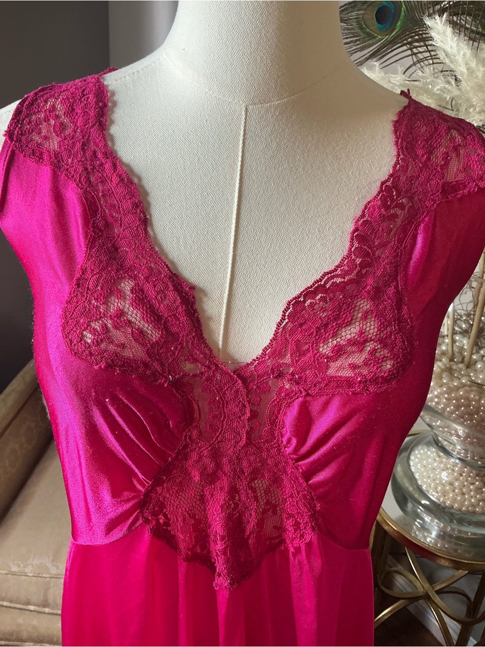 Vtg Plus size Silky Satin Lace Full-Length Nightgown Romantic Cottagecore Barbie - Picture 3 of 5